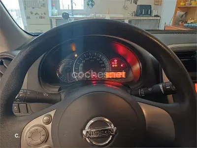 Używany Nissan Micra 80 KM (58 kW) 2015 Niebieski Hatchback