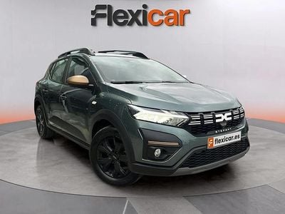 Usado Dacia Sandero Expression 101 CV (74 kW) 2025 Verde Berlina