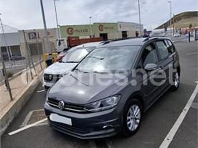 Usado VW Touran Edition 115 CV (84 kW) 2018 Gris / plata Monovolumen