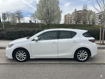 Usado Lexus CT200h 136 CV (100 kW) 2011 Blanco Berlina