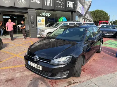 Usado VW Golf VII Advance 105 CV (77 kW) 2013 Negro Berlina