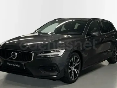 Usado Volvo V60 Core 197 CV (144 kW) 2025 Gris / plata Familiar