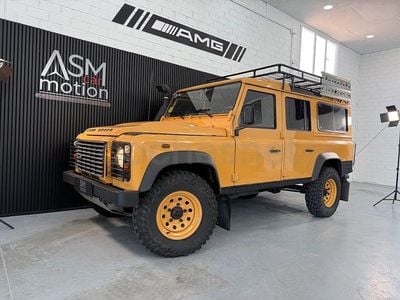 Usado Land Rover Defender S 122 HP (89 kW) 2010 Amarelo Carrinha