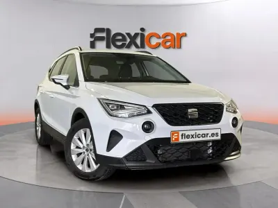 Usado Seat Arona Style 116 CV (85 kW) 2024 Blanco SUV
