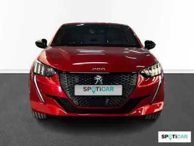 Usado Peugeot 208 GT 100 CV (73 kW) 2022 Rojo Utilitario