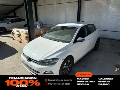 Käytetty VW Polo Advance 95 HP (69 kW) 2021 Valkoinen Sedan