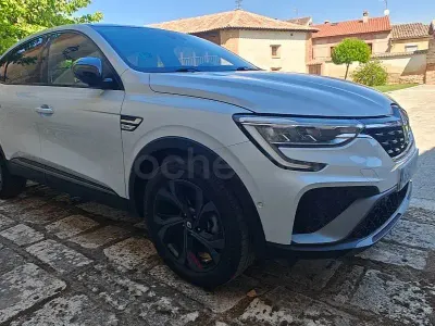 Usado Renault Arkana RS Line 145 CV (106 kW) 2022 Blanco SUV