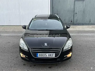 Usado Peugeot 508 SW Allure 140 CV (102 kW) 2012 Negro Familiar