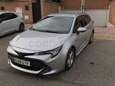 Usado Toyota Corolla Business Edition 122 CV (89 kW) 2022 Gris / plata Familiar
