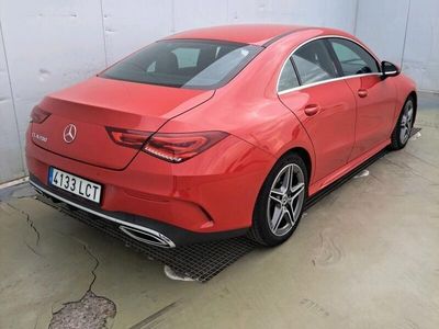 Usado Mercedes CLA200 163 CV (119 kW) 2019 Rojo Berlina