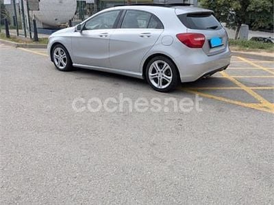 Usado Mercedes A220 Urban 170 CV (125 kW) 2015 Gris / plata Berlina