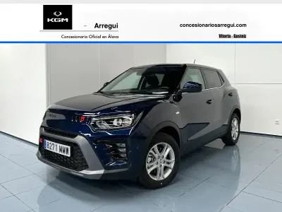 Usado SsangYong Tivoli 135 CV (99 kW) 2024 Azul