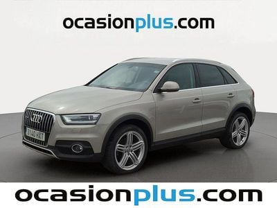 Usado Audi Q3 Ambiente 177 HP (130 kW) 2014 Bege SUV