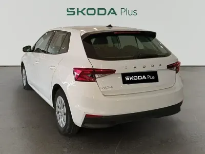 Usado Skoda Fabia Style 95 CV (69 kW) 2022 Blanco Utilitario