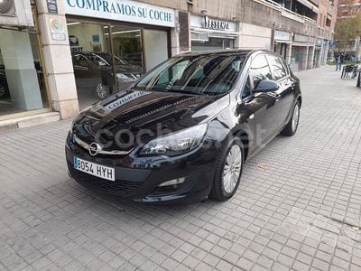Negro Usado 2014 Opel Astra Selective Berlina | 6990 € (Precio justo)