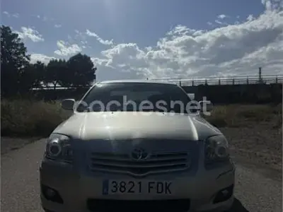 Occasion Toyota Avensis Sol 116 PK (85 kW) 2006 Grijs Sedan