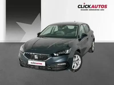 Usado Seat Leon Style 116 CV (85 kW) 2025 Gris / plata Berlina