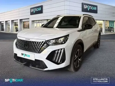 Usado Peugeot 2008 Allure 101 CV (74 kW) 2025 Blanco SUV