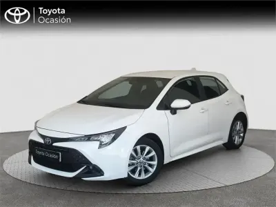 Usado Toyota Corolla Active 140 CV (102 kW) 2024 Blanco Monovolumen