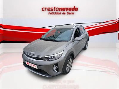Usado Kia Stonic 120 CV (88 kW) 2022 Verde SUV