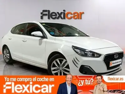 Usado Hyundai i30 120 CV (88 kW) 2018 Blanco