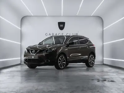 Usado Nissan Qashqai Premium Edition 163 CV (119 kW) 2015 Marrón SUV