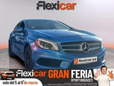 Usado Mercedes A180 Style 109 CV (80 kW) 2015 Azul Berlina
