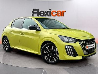 Usado Peugeot 208 Allure 101 CV (74 kW) 2025 Amarillo Utilitario