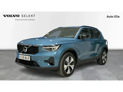 Usado Volvo XC40 Plus 211 CV (155 kW) 2023 Azul SUV