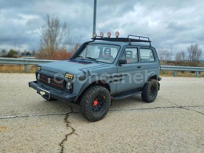 Gris / plata Usado 1991 Lada niva SUV | 6490 €