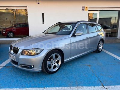 Gris / plata Usado 2012 BMW 320 Comfort Edition Familiar | 9990 €