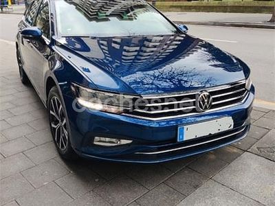 Usado VW Passat Executive 150 CV (110 kW) 2021 Azul Familiar