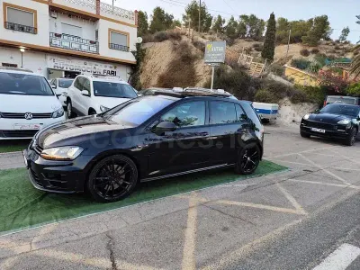 Usado VW Golf VII R 300 CV (220 kW) 2015 Negro Berlina