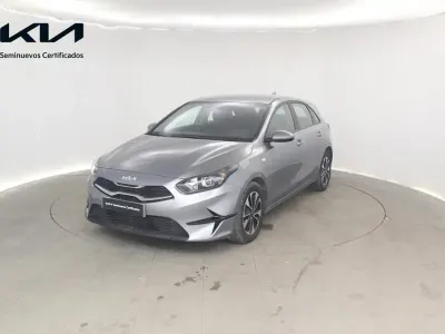 Usado Kia Ceed 100 CV (73 kW) 2024 Cassa white (wd) Utilitario