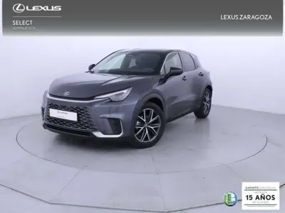 Usado Lexus LBX 136 CV (100 kW) 2025 Gris SUV