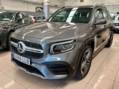 Usado Mercedes GLB220 190 CV (139 kW) 2021 Gris / plata SUV