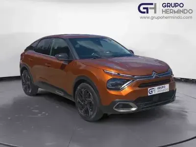 Używany Citroën C4 Feel 128 KM (94 kW) 2021 Pomarańczowy