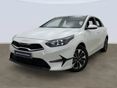 Usado Kia Ceed 101 CV (74 kW) 2024 Blanco Utilitario