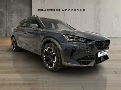 Usado Cupra Formentor 204 CV (150 kW) 2023 Gris / plata SUV