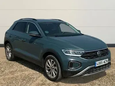 Usado VW T-Roc 150 CV (110 kW) 2025 Gris SUV