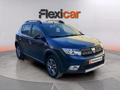 Usado Dacia Sandero Comfort 95 CV (69 kW) 2019 Azul Berlina