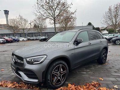 Gris / plata Usado 2021 Mercedes GLC300e SUV | 37.995 € (Super precio)