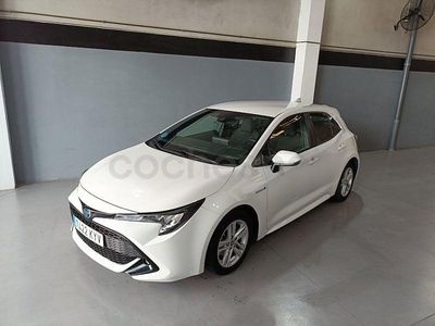 Usado Toyota Corolla Active 122 CV (89 kW) 2019 Blanco Berlina