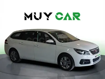 Begagnad Peugeot 308 SW Active 131 HK (96 kW) 2020 Vit Kombi