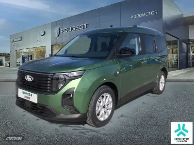 Nuevo Ford Tourneo Courier Titanium 125 CV (91 kW) 2026 Plateado Monovolumen