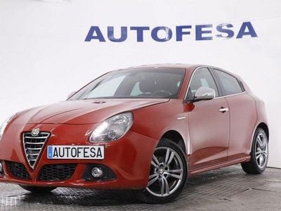 Usado Alfa Romeo Giulietta Distinctive 120 CV (88 kW) 2016 Rojo Utilitario