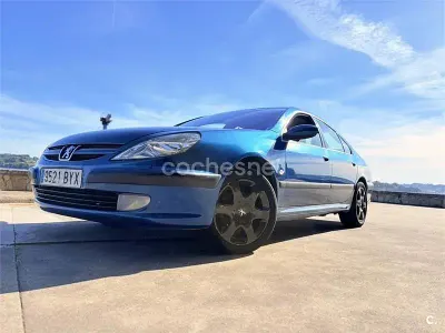 Usado Peugeot 607 136 CV (100 kW) 2002 Azul Berlina