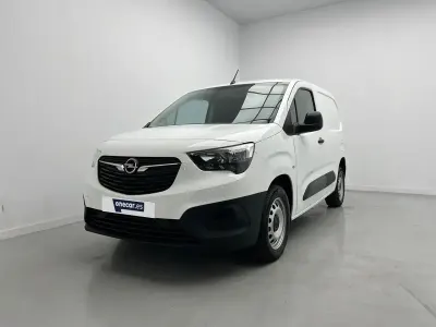 Usado Opel Combo 102 HP (75 kW) 2022 Branco Monovolume