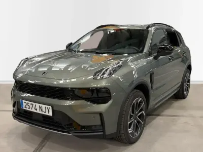 Usado Lynk & Co 01 276 CV (202 kW) 2026 Verde SUV