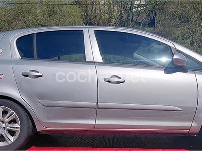 Usado Opel Corsa 90 CV (66 kW) 2007 Gris / plata Utilitario
